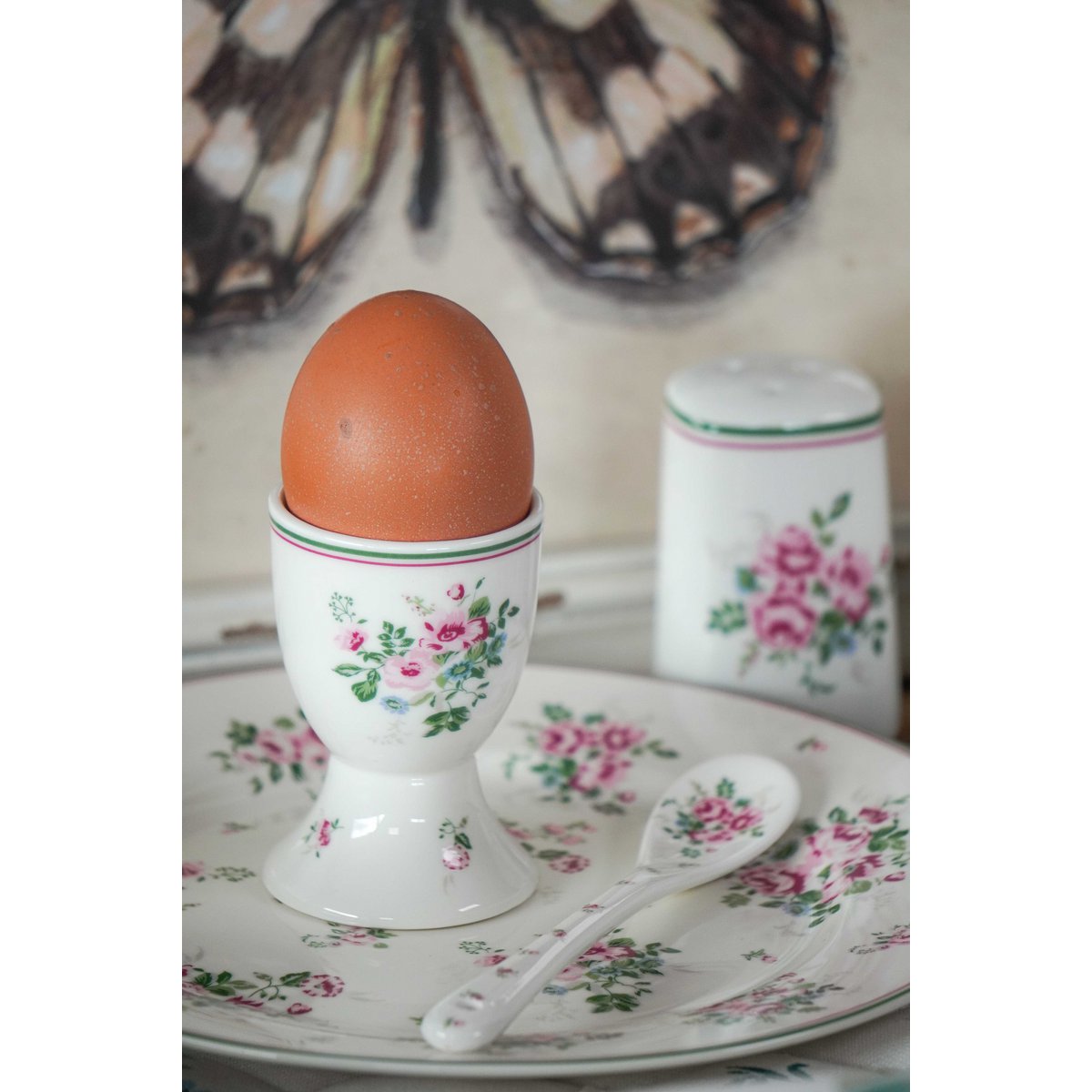 Porcelain egg hoder Lisa Isabelle Rose