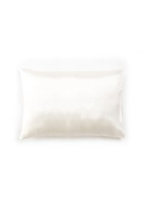 Anti-ageing SIlk Pillowcase with collagen treatment