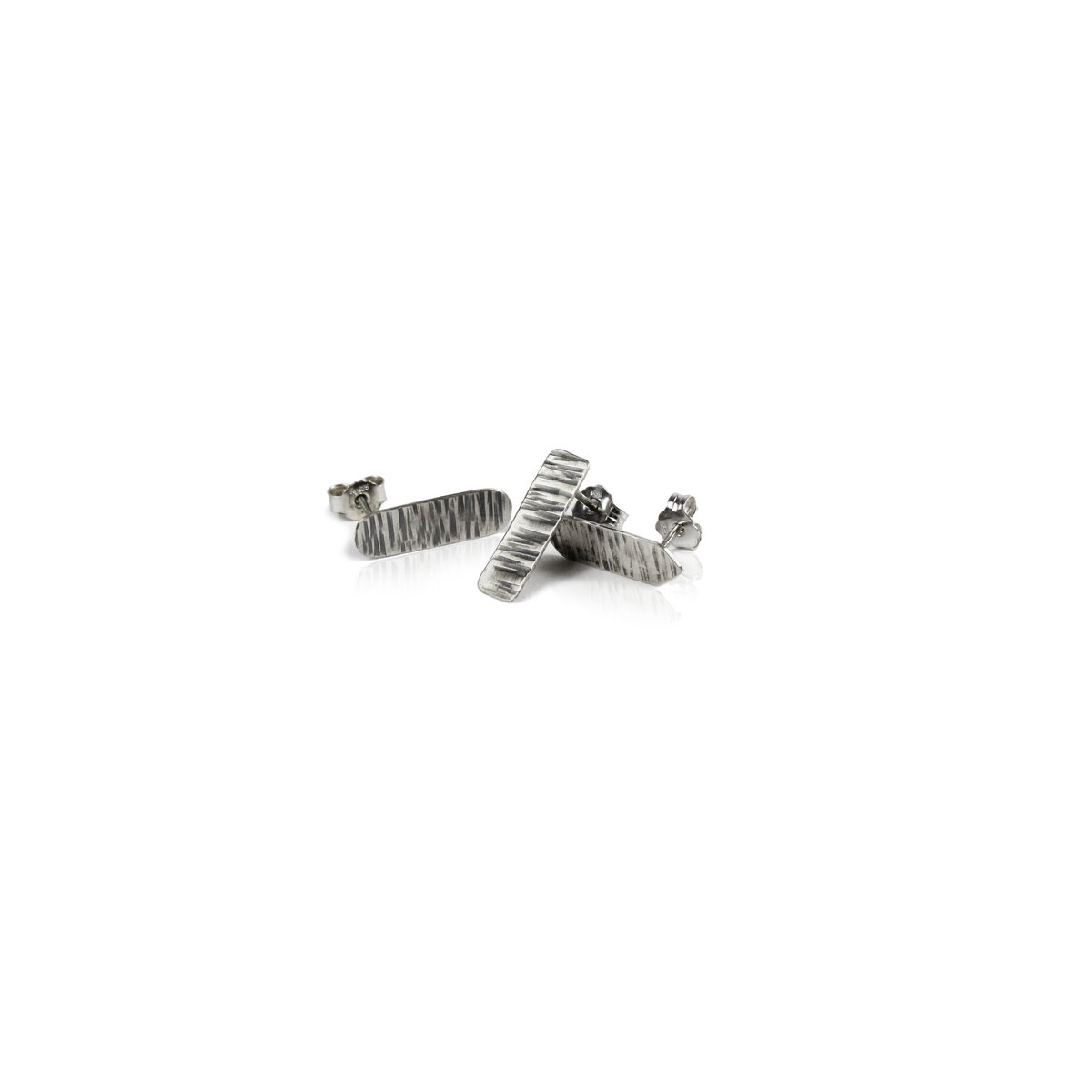 MATERIKA lange Ohrstecker Dreieck