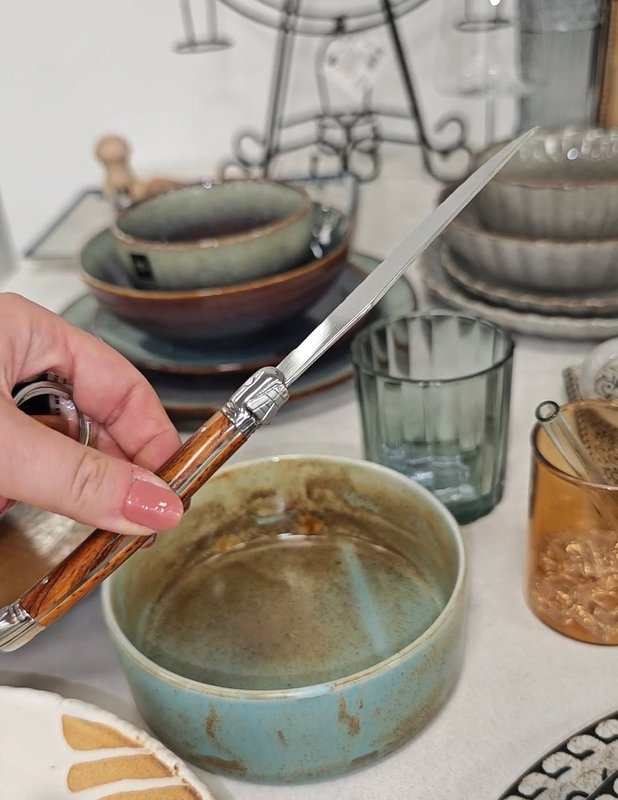 Couteau de steak laguiole avec un motif de damas - la coupe parfaite pour chaque steak 🍽️