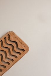Thaïs Camila | Jabonera de Madera Certificada Sostenibile | Jabonera Design Minimalista