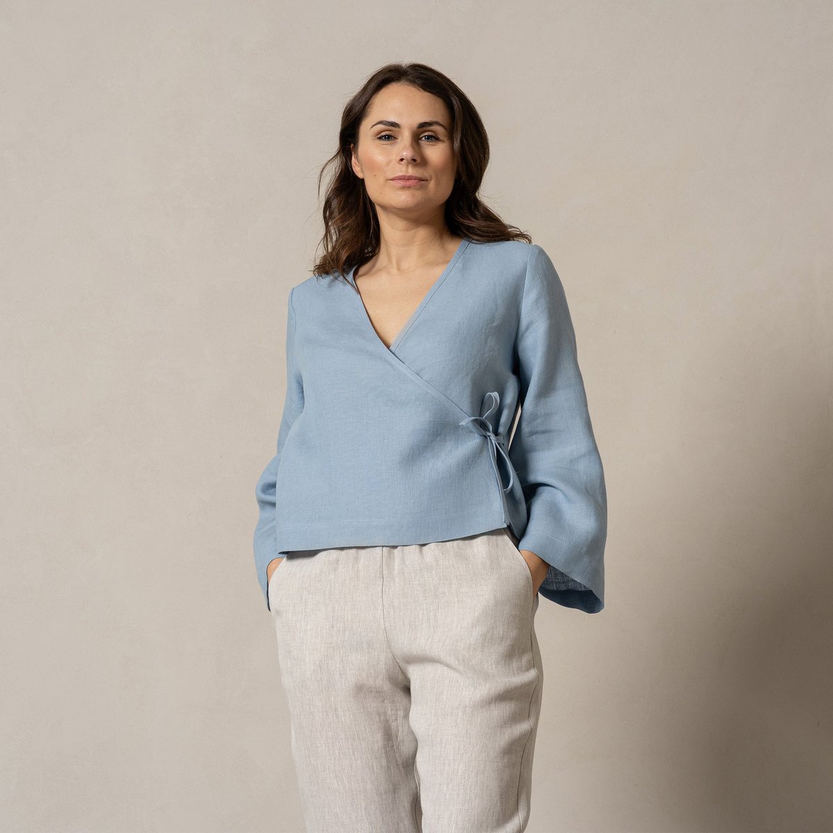 Top cruzado de lino Thea