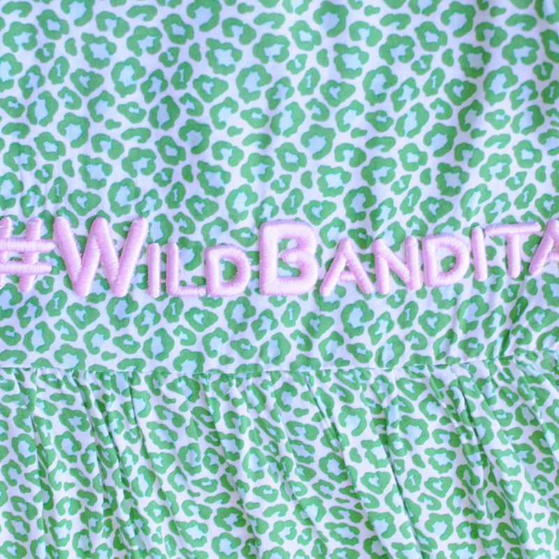 Vestido de verano %23WildBandita VERDE Viscosa estampado Leo %23StatementFashion "The Message Dress"