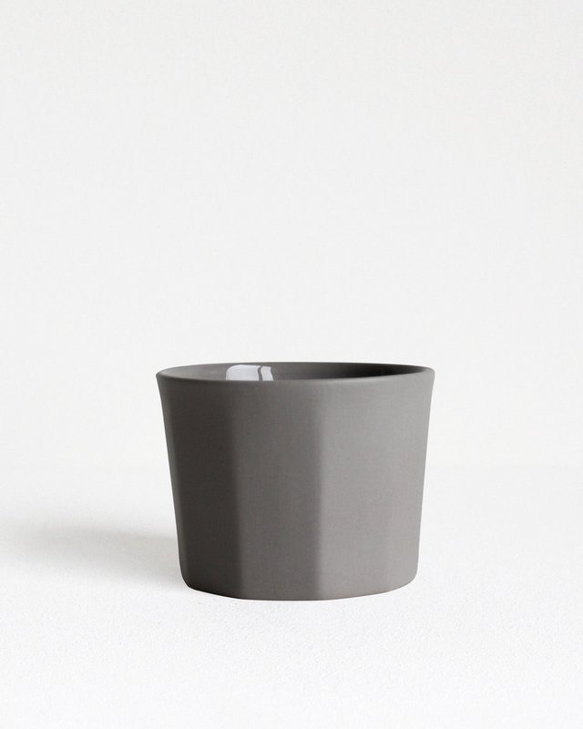 Taza de capuchino segmentada | gris claro