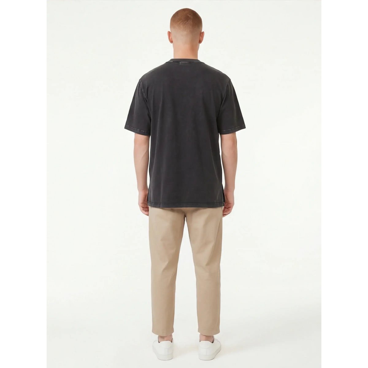 Dynamic T-Shirt – from Ultra-Soft Material with Streetwear Attitude