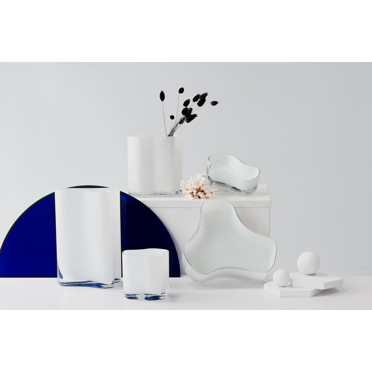 New modern design vase inspired by CORAL and Aalto, middle size, COR20WH