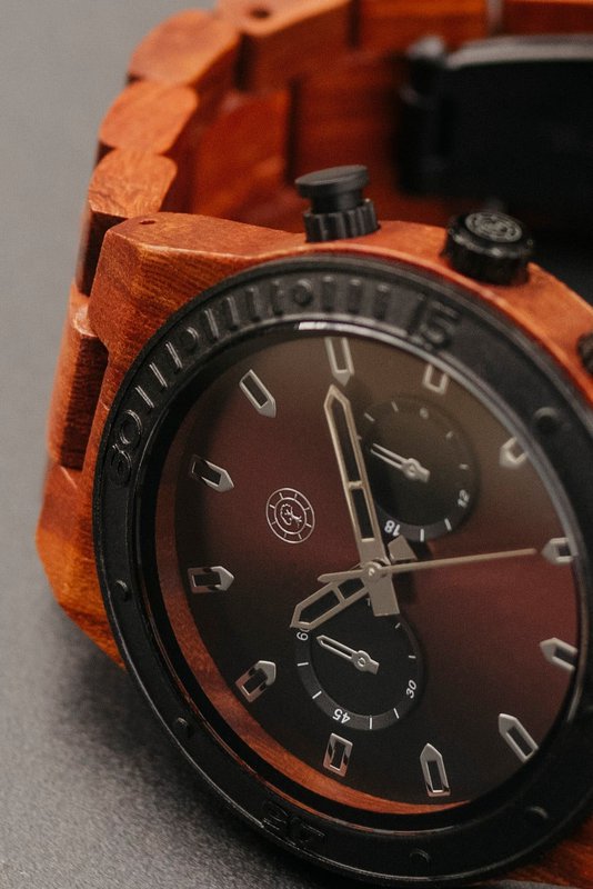 Greenwatch | Etain | Wooden Watch Men | Cherry wood