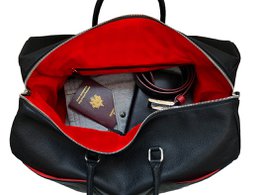 Borsa da viaggio VISTA LAGO. Collezione iniziale - Nero - Bordi rossi e blu