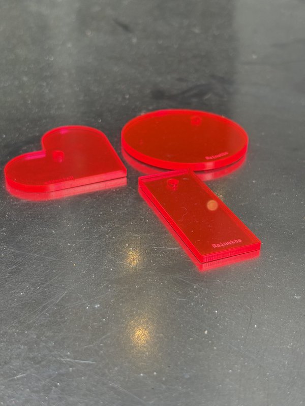 Zestaw breloków do kluczy z fluorescencyjnej plexi (12 sztuk)