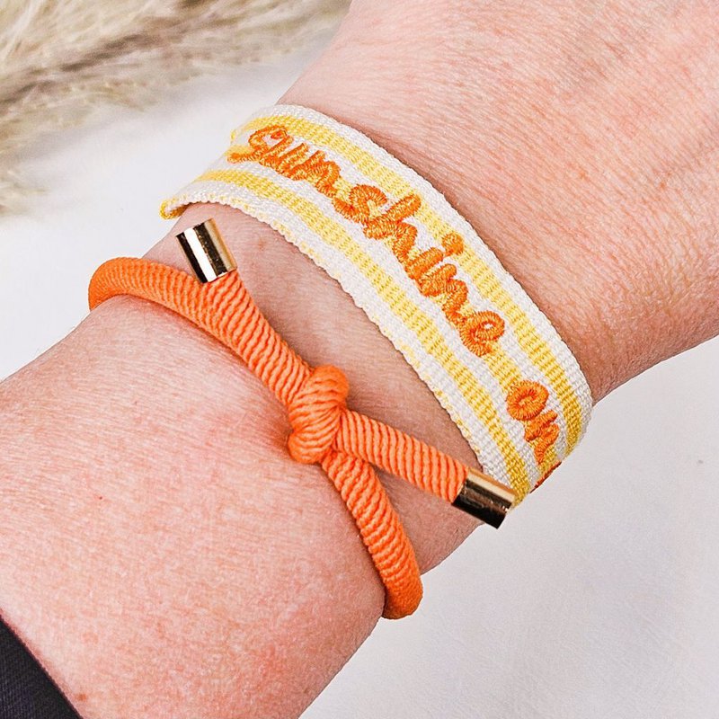 Pulsera tejida Sol en mi mente
