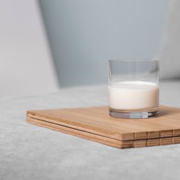 bakke, der tager form som armen på din sofa eller af de fleste ustabile overflader - DETRAY OAK