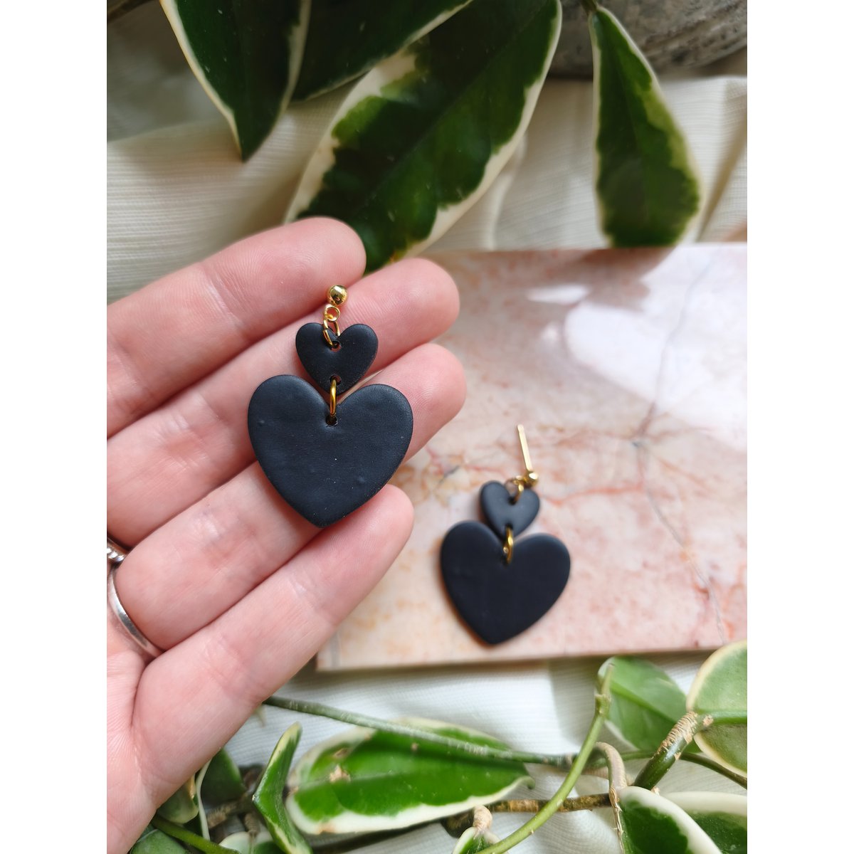 Boucles d'oreilles coeur noir