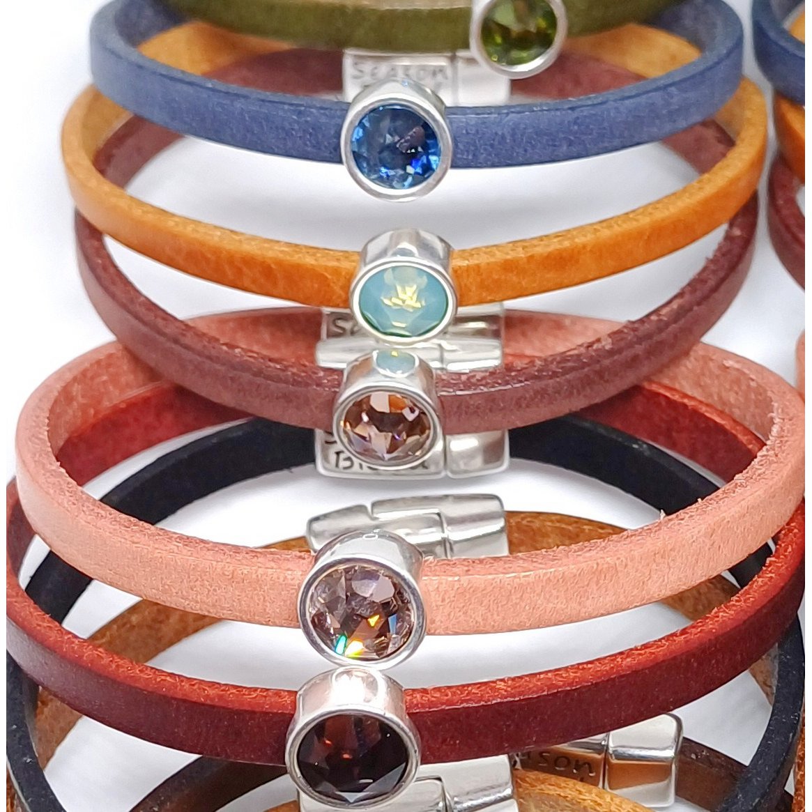 Timeless leather bracelet antique silver plated colorful