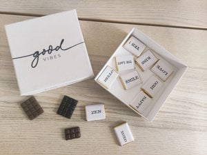 Reusable chalkboard chocolate box©