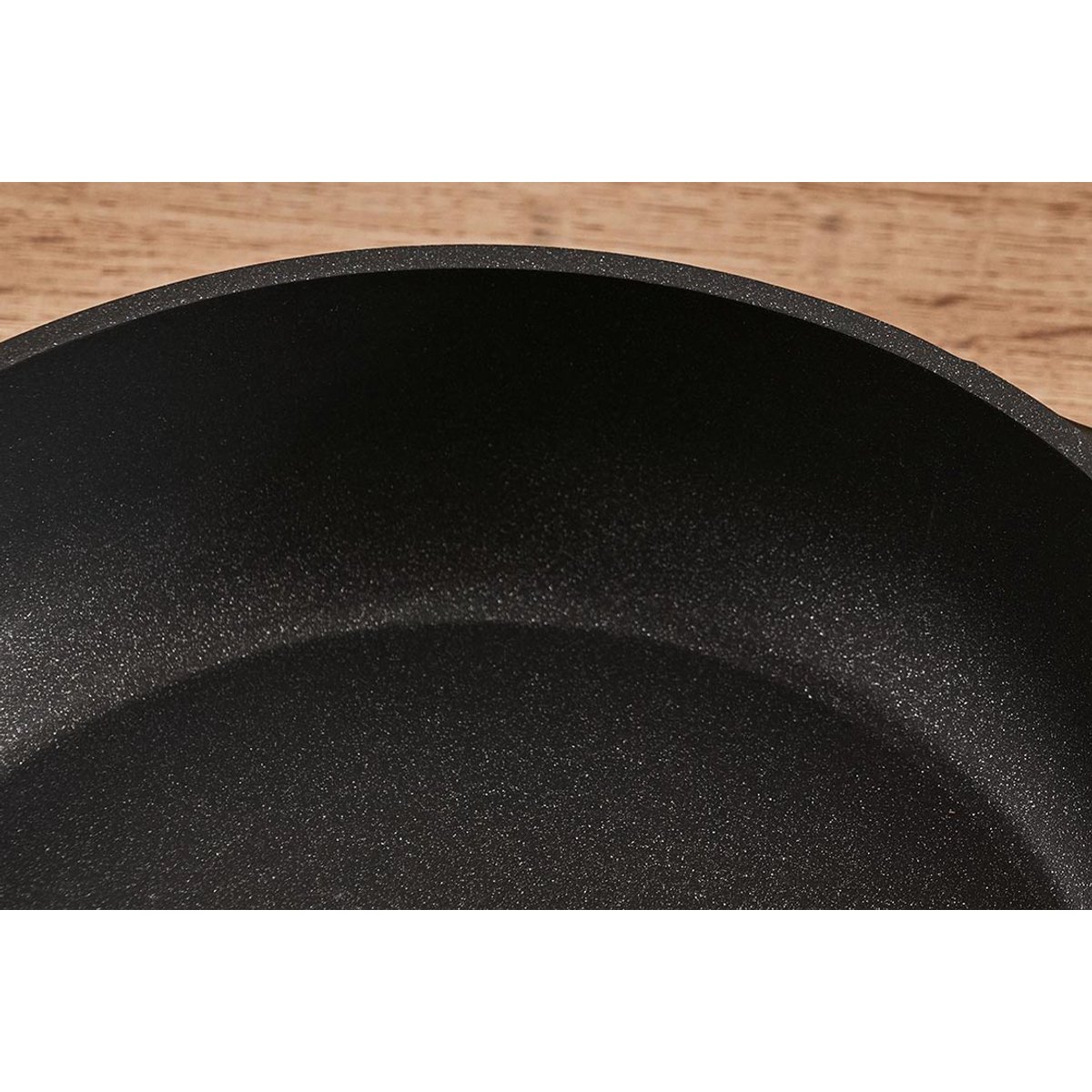 Poêle RESTO Ø26 cm Ascella 940010 – Noir – Revêtement Antiadhésif sans PFAS – Adaptée à l'Induction & Tous Feux de Chaleur – Aluminium Recyclé