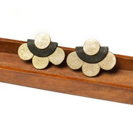 Pendientes grandes Flor - cuero dorado y negro
