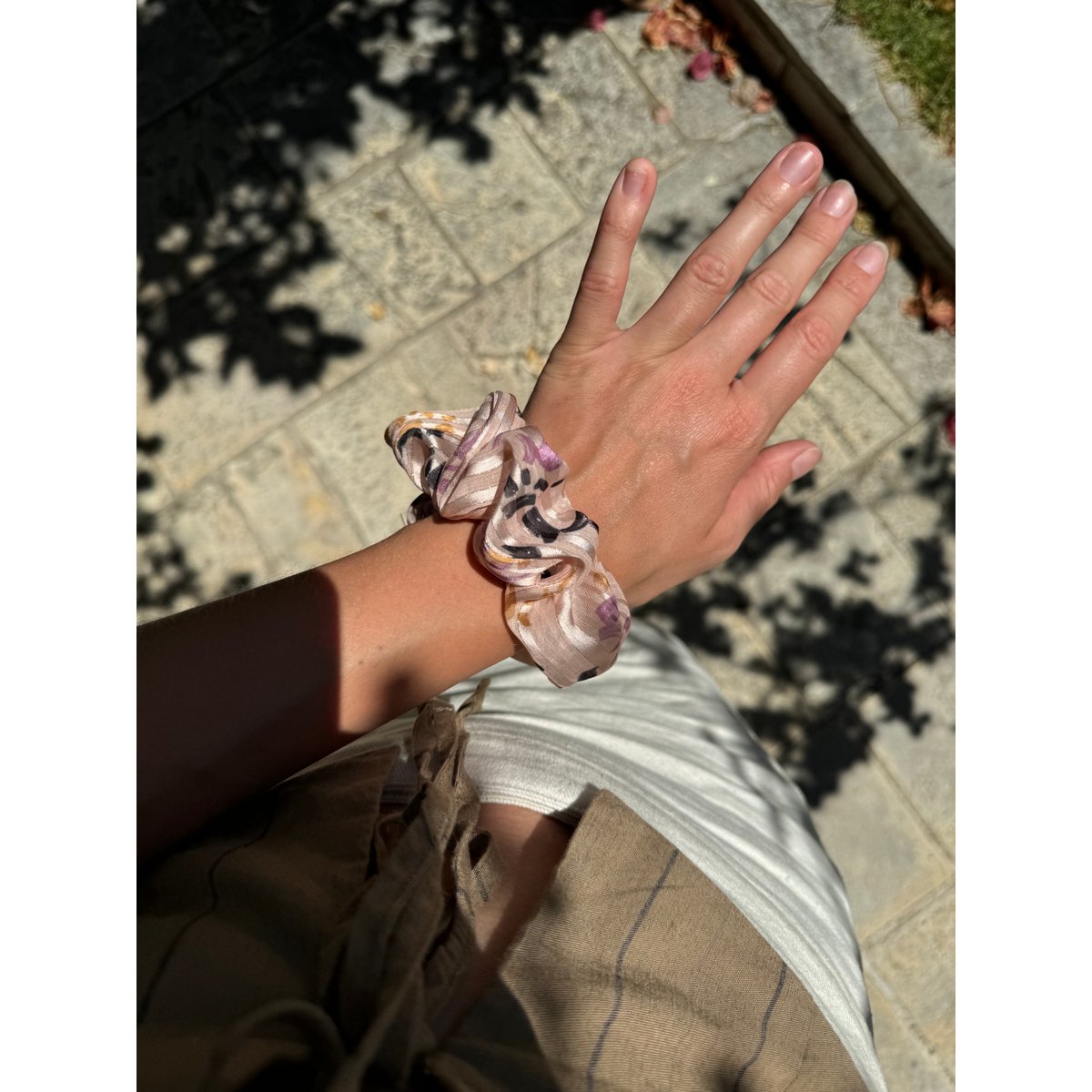 Scrunchie - Rosé Chiffon Blumen - Recycelt