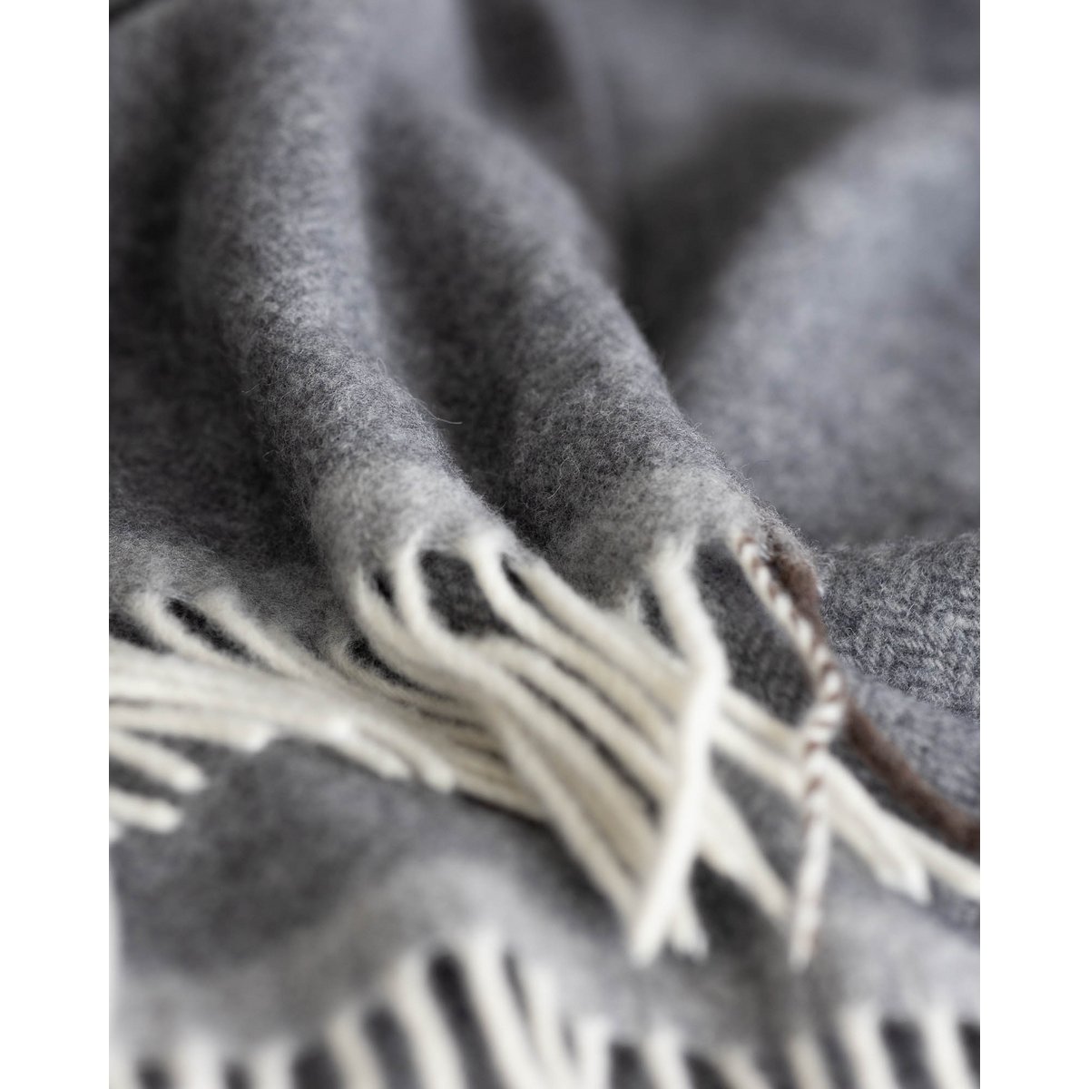 Merino/Cashmere Throwd Deken Milan Grigio Orlo