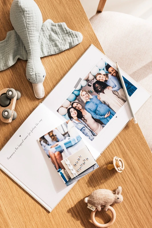 Fyllbooks Książka na baby shower – lniana taupe