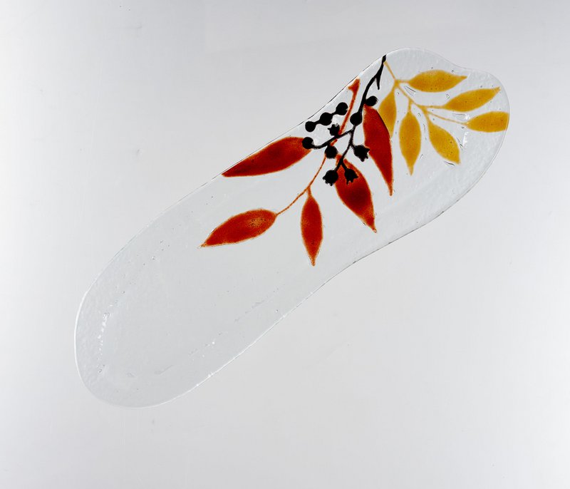 Tropical Tray Medium Free 39x13 Black, Red & Yellow Leaves