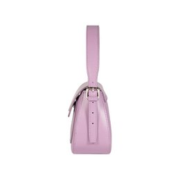 RB1030CI | Borsa Donna a Spalla EMMA con pattina in Vera Pelle Made in Italy. Accessori in metallo Argento Lucido - Colore Lilla - Dimensioni: cm 24 x 18 x 9 + 14,5 (Luce manico)
