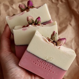 ‘Mint Rose’ natural soap with real rosebuds