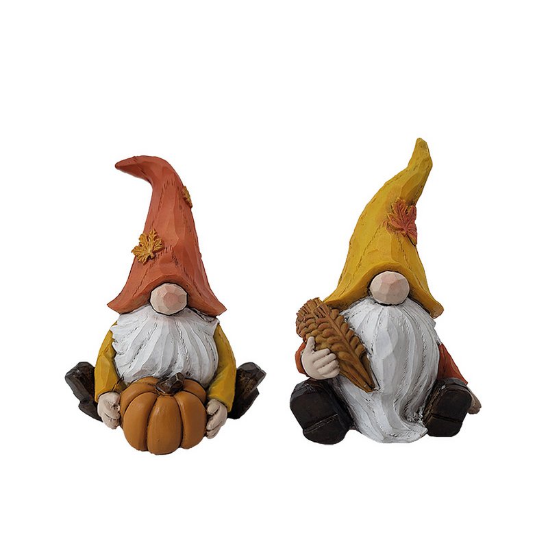 Poly gnome with white beard, 10x7.5x12.5cm