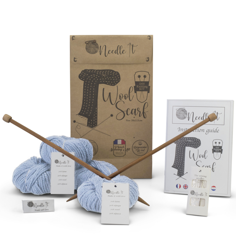 NEEDLE IT® Kit de Tejer para Adultos Principiantes Completo con Agujas de Tejer - Bufanda de Lana para Tejer DIY - Idea de Regalo (Azul Cielo)