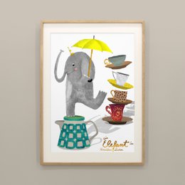 Poster - Olifant in een porseleinkast