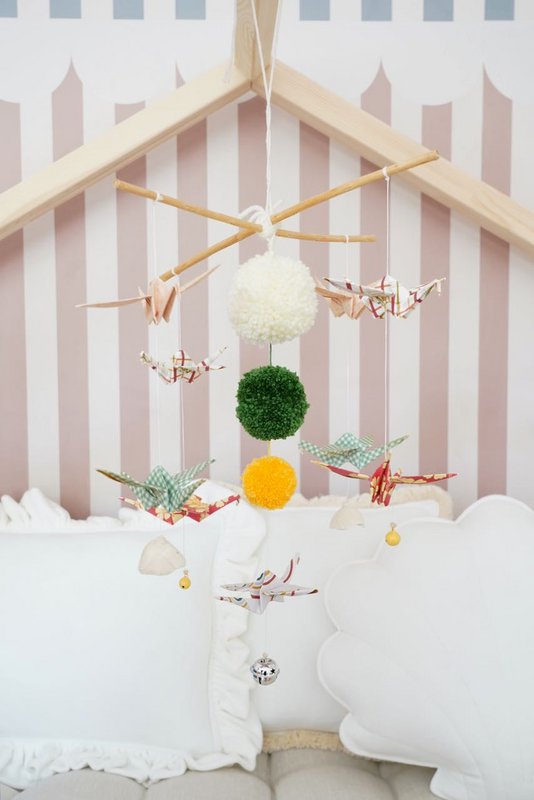 “Vintage vibe” Origami Nursery Mobile