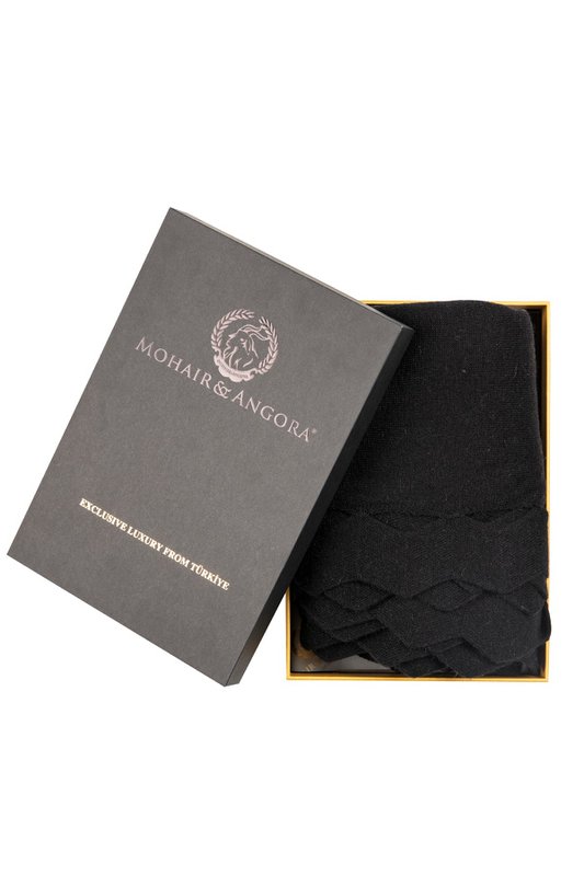 Caria Poncho Black