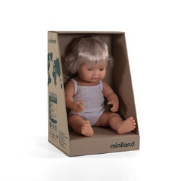 Europæisk dukke 38 cm