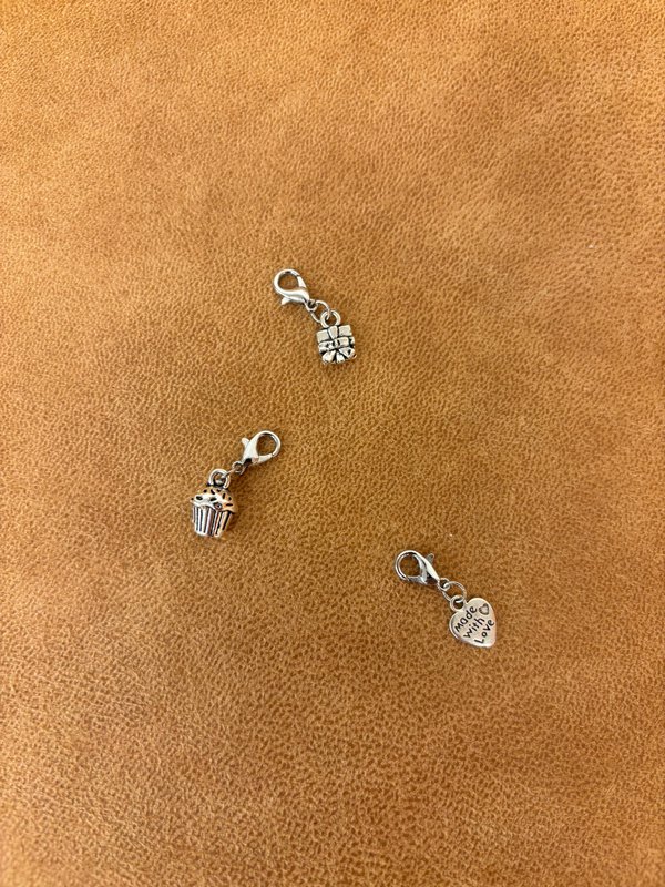 Wish Candle With Charm - "Congratulations!"