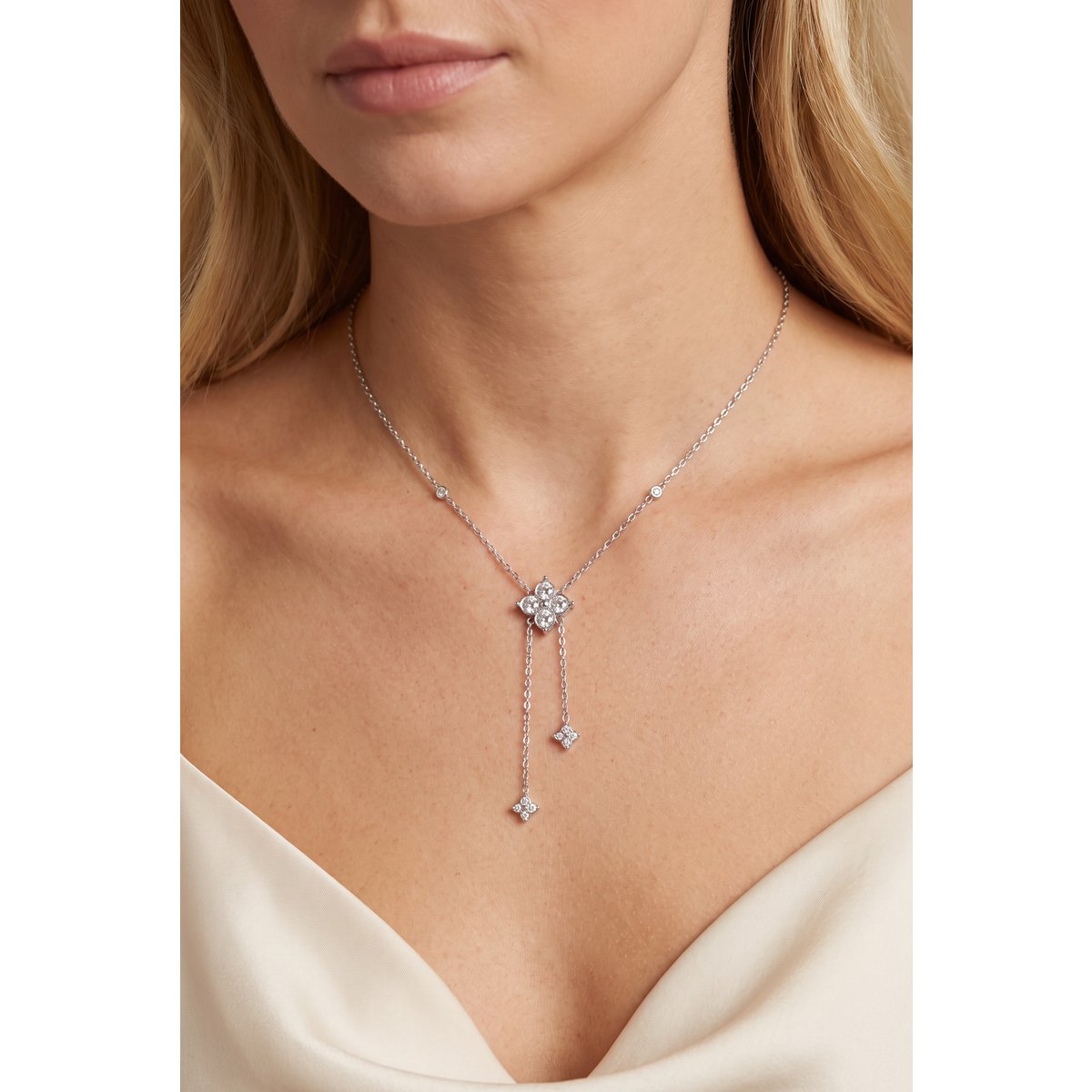 Collier en acier inoxydable