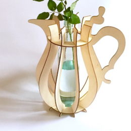 Vase H3 (h to the third)