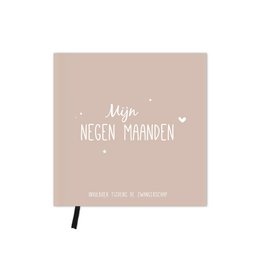 Nine months book | Beige l Sand