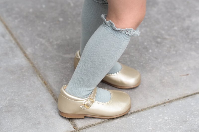 Classic children's shoes girls leather gold
