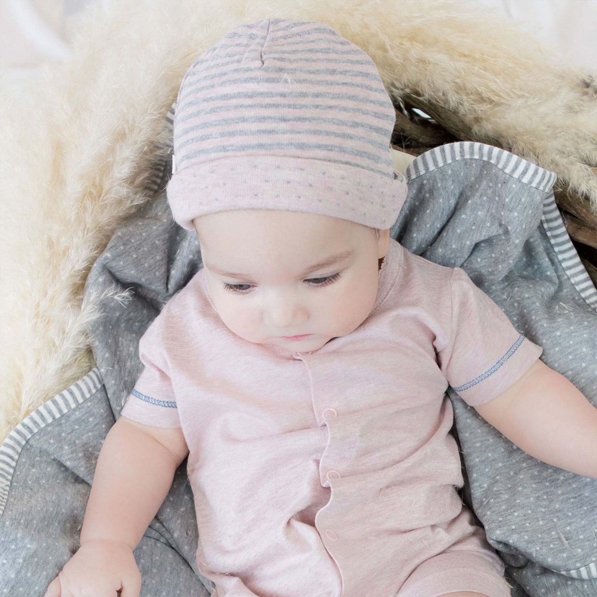 Bonnet bébé biologique OrganicEra, Rose
