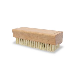 Nail brush 2-stage