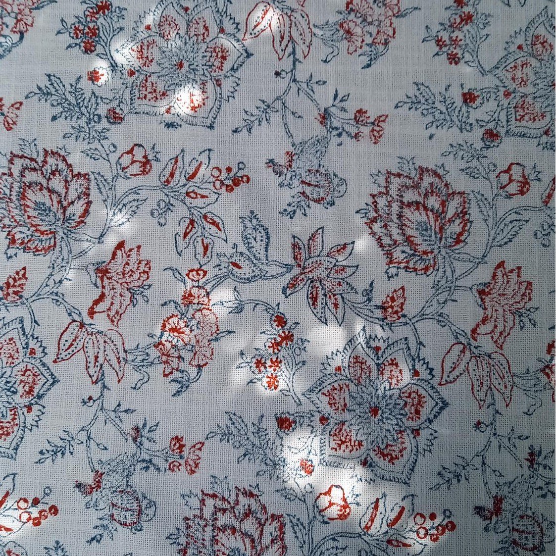 Tablecloth 'Flower' Red/Blue, Small