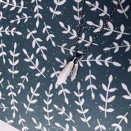 Feather Party necklace
