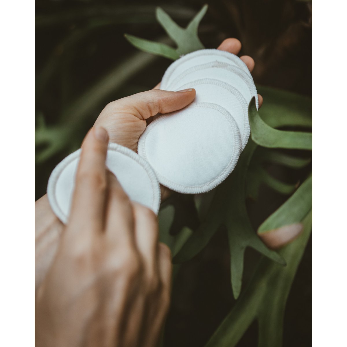 Washable make-up remover cotton pads