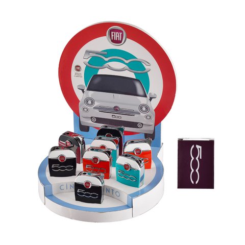 Fiat Display mit 8 quadratischen Fiat Cinquecento-Feuerzeugen aus Metall, sortiert