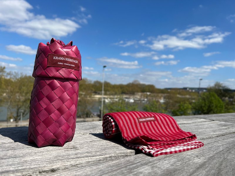 Le Grand Krama Origin Garnet - Woman