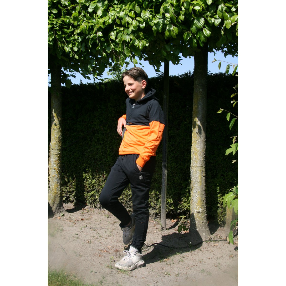 LewyLou NO4 Jogger black with orange