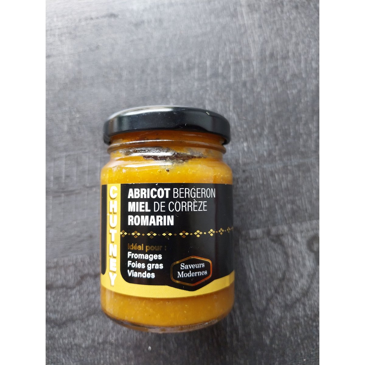 Chutney z miodem morelowym i rozmarynem