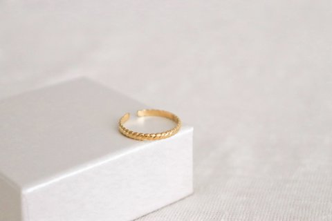 Croissant-Ring – Gold