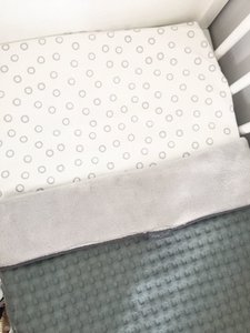 Fitted sheet crib gray bubble