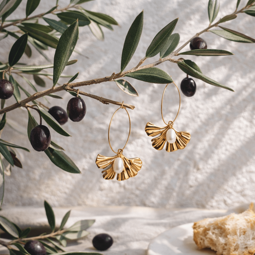 Ginkgo Whisper – Ginkgo Leaf Circles med guldperle