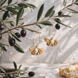 Ginkgo Whisper – Ginkgo Leaf Circles med guldperle